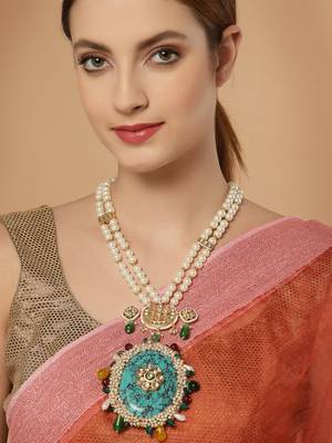 Blue pearl necklaces 1