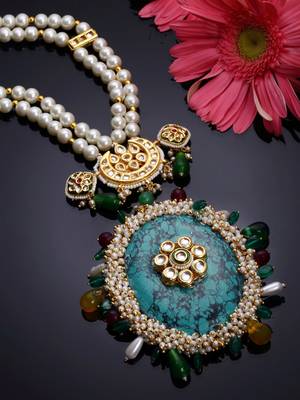 Blue pearl necklaces 2