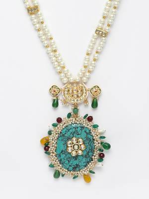 Blue pearl necklaces 4