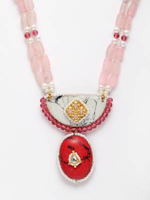 Red pearl necklaces 4