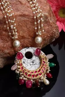 Red pearl necklaces