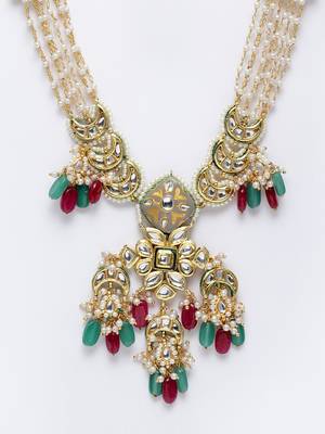 Green pearl necklaces 3