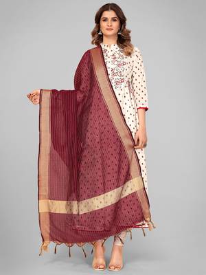 Vbuyz Women'S Art Silk Maroon Striped Dupatta 1