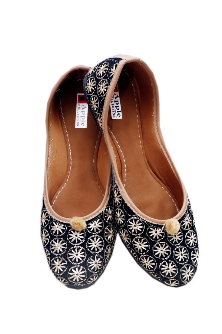 Sonia collections Stylish Ethnic Jutti  for women and girls (JUTTI 78_W), Size-6