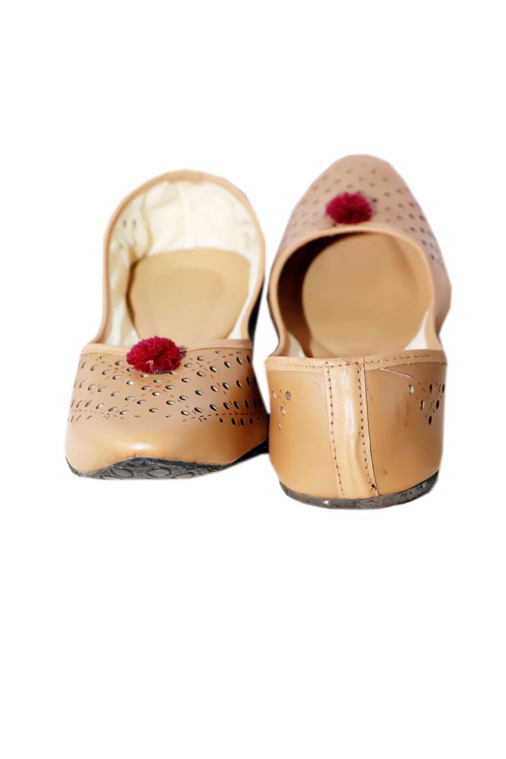 Sonia collections Stylish Ethnic Jutti  for women and girls (JUTTI 84_W), Size-6