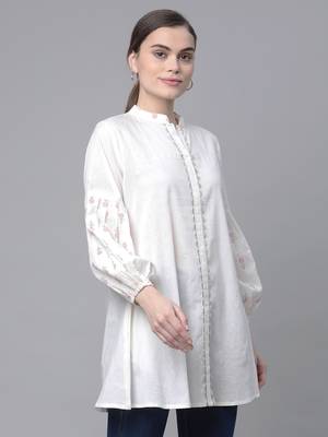 Ahalyaa Women Off White Cotton Printed Tunic 4