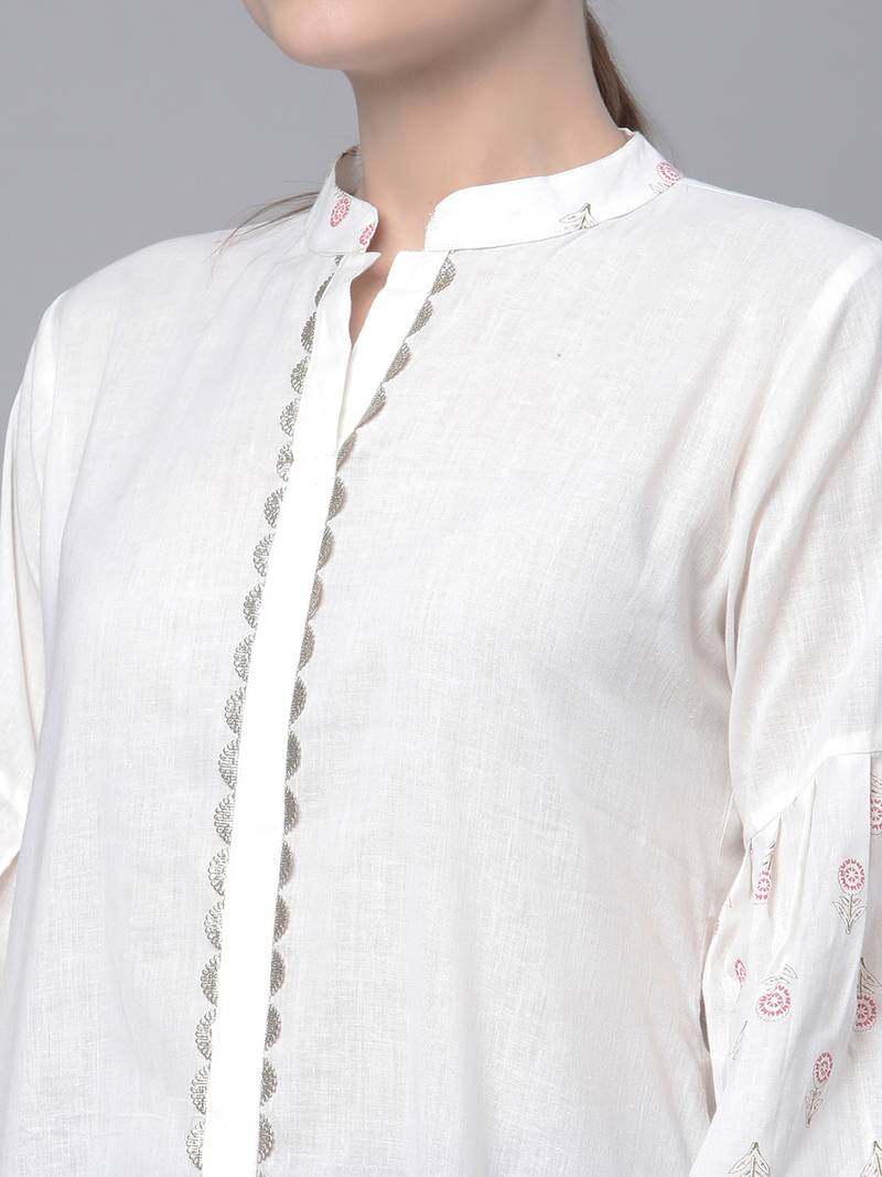 Ahalyaa Women Off White Cotton Printed Tunic