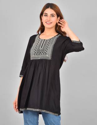 Black embroidered Short Kurta  3