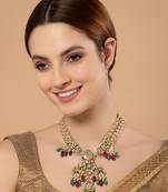Green pearl necklaces