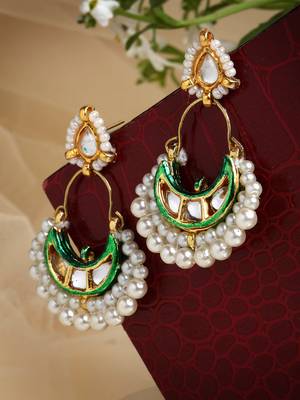 Green zircon   earrings 2