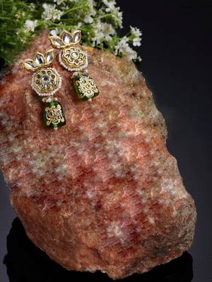 Green zircon   earrings 2