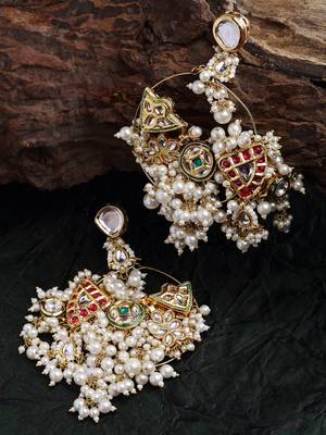 Green zircon   earrings 2