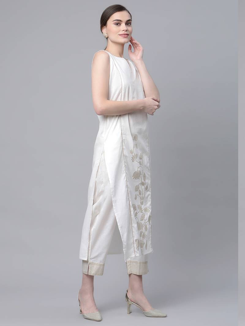 Ahalyaa Women Off White Cotton Printed Kurta with Trousers