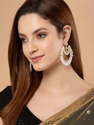 Gold zircon   earrings 1