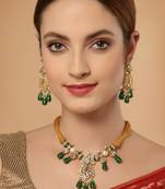 Green pearl necklaces