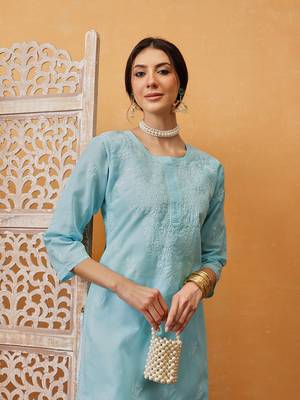 Hand Embroidered Blue Cotton Lucknow Chikankari Women Kurta 5
