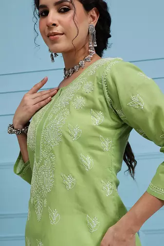 Hand Embroidered Green Cotton Lucknowi Chikan Women Kurta