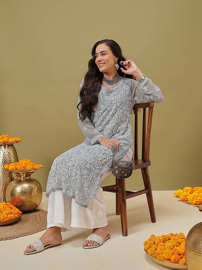 Hand Embroidered Grey Georgette Lucknow Chikankari Women Kurta With Slip