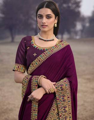 Heavy Vichitra Silk Embroidered Border Saree 2