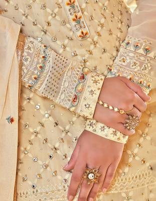 Light-yellow embroidered pure georgette salwar 4
