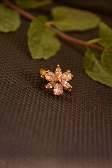 Sizzling gold floral diamond cubic zirconia clipon nose-ring or nosepin