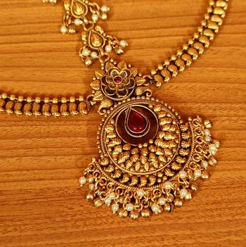 Red pearl maang-tikka 2