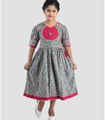 Kinder Kids  Green Katha Floral Printed Dress adjustable at waist