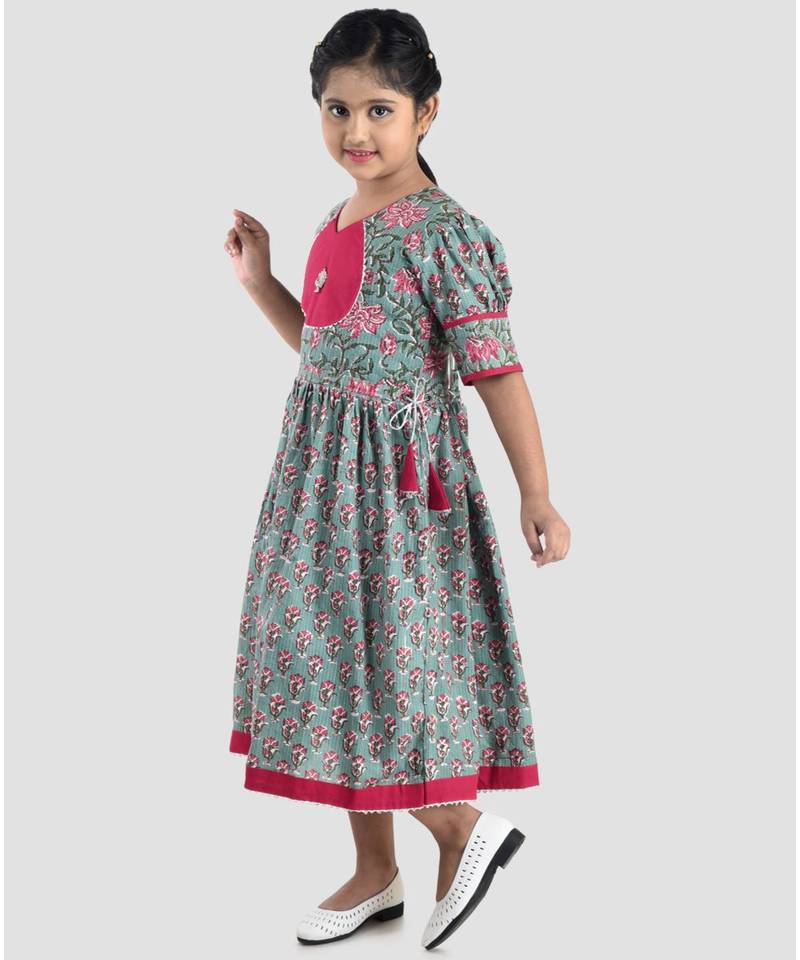 Kinder Kids  Green Katha Floral Printed Dress adjustable at waist