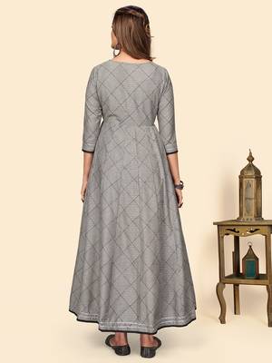 Vbuyz Women'S Embroidered Anarkali Cotton Bland Grey Stitched Kurta 3