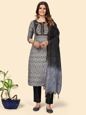 Vbuyz Women'S Embroidered Straight Cotton Bland Grey Stitched Kurta Pant With Dupatta 1