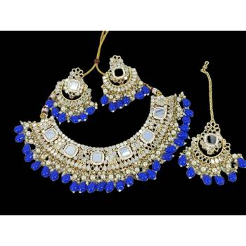 Blue necklaces 1