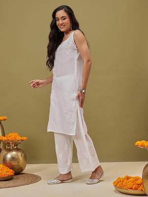 Hand Embroidered White Faux Georgette Lucknow Chikankari Women Kurta With Slip 7
