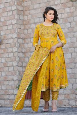Women's Beautiful Rayon Printed Kurta With Pant And Dupatta set 1