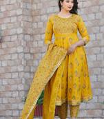 Women's Beautiful Rayon Printed Kurta With Pant And Dupatta set