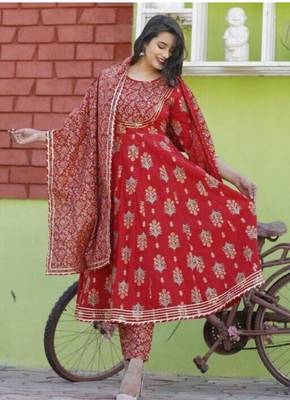 Women's Beautiful Rayon Printed Kurta With Pant  And Dupatta Sets 1