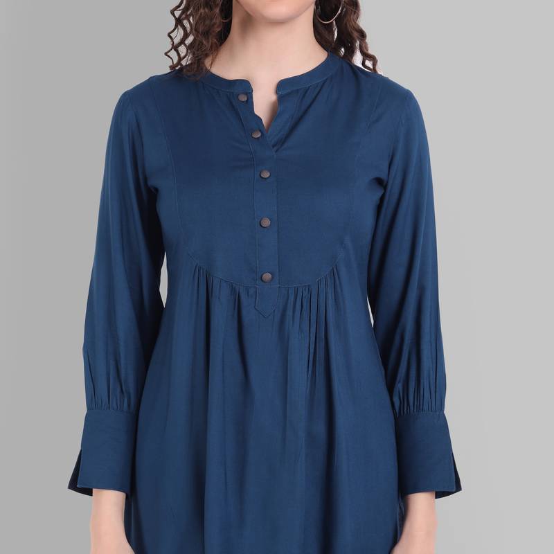 Rayon Casual Tea Blue Solid Top For Girls and Women ( Hip Length )