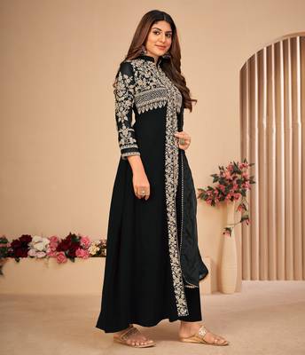 Black embroidered faux georgette salwar 4