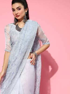 Grey Embroidered Organza Saree With Blouse 4