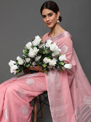 Leeza Store Women'S Light Pink Tissue Silk Silver Zari Floral Motifs Saree With Blouse Piece 3