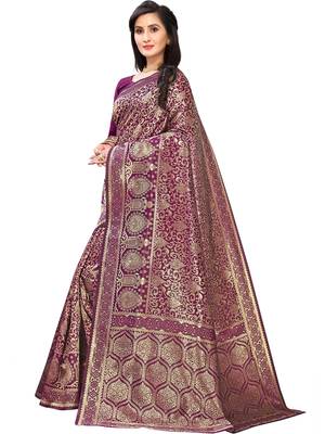 Leeza Store Women's Hot Pink Silk Blend Jacquard Golden Zari Woven Traditional  Banarasi StyleSaree  2
