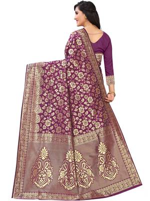 Leeza Store Women's Hot Pink Silk Blend Jacquard Golden Zari Woven Traditional  Banarasi StyleSaree  4
