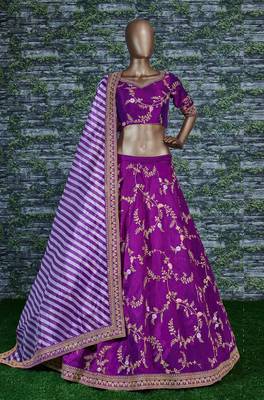 Hypnotizing Purple Dori Zari Thread And Glitter Sequins Embroidered Mulberry Silk Party Wear Lehenga Choli 9