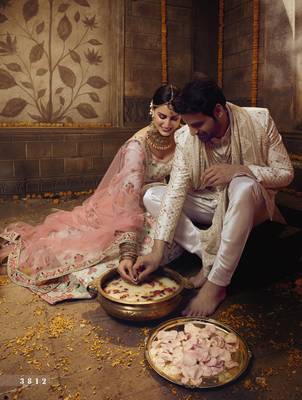 Off-white thread embroidery georgette semi stitched lehenga 4