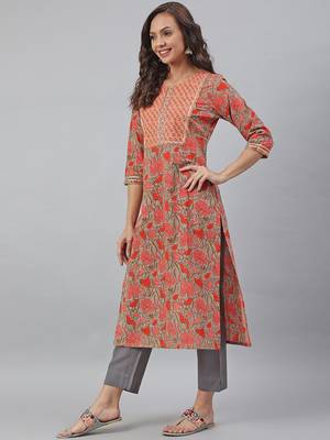 Green printed cotton kurtas-and-kurtis 3