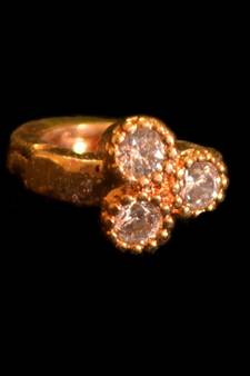 Designer Triangular Gold diamond nosering or nosepin