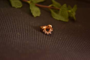 Designer Stone Gold nose-ring or Nose Pin 1