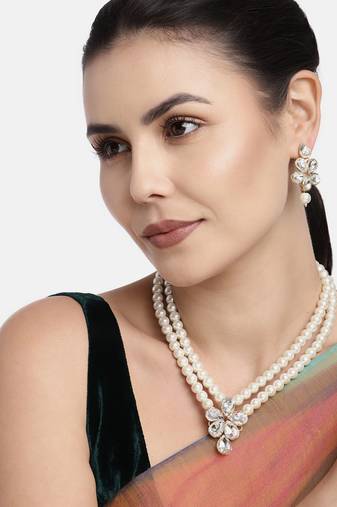 Traditional Kundan & Pearl Studded Necklace Jewellery Set For Women (ML311W)