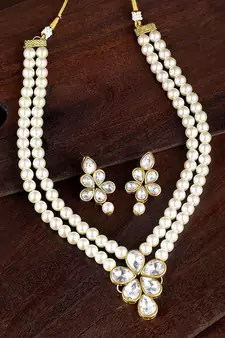 Traditional Kundan & Pearl Studded Necklace Jewellery Set For Women 