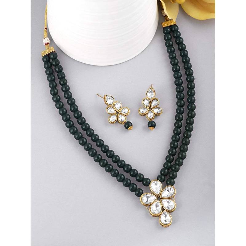 Traditional Kundan & Pearl Studded Necklace Jewellery Set For Women 