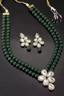 Traditional Kundan & Pearl Studded Necklace Jewellery Set For Women 